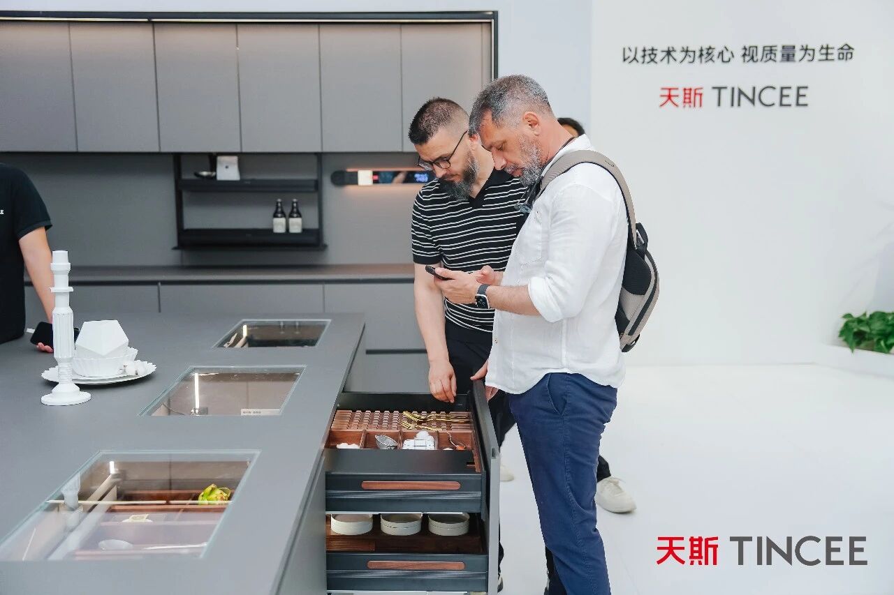 1775807742123931.jpg 1775807742123931.jpg